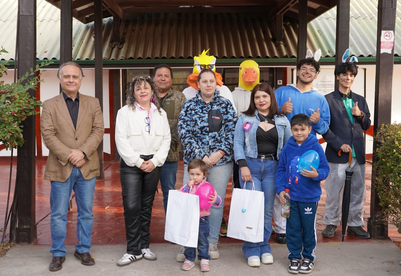 Familias en una actividad del colegio